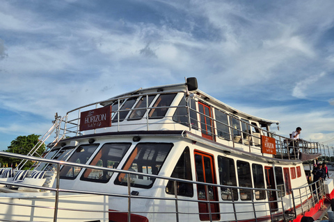 Bangkok: Horizon Yacht Dinner Cruise