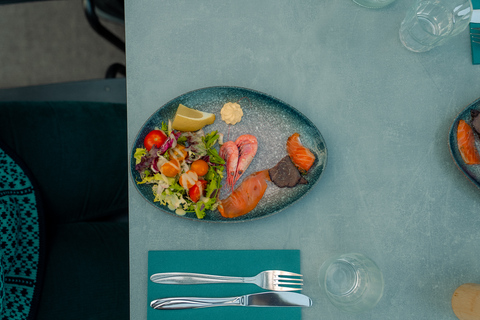 A Taste of Bergen Food Tour with Fløibanen Funicular