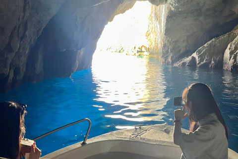 Zakynthos : Visite semi-privée de la plage des naufrages et des grottes bleues