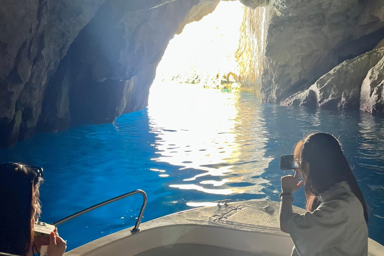 Zakynthos : Visite semi-privée de la plage des naufrages et des grottes bleues