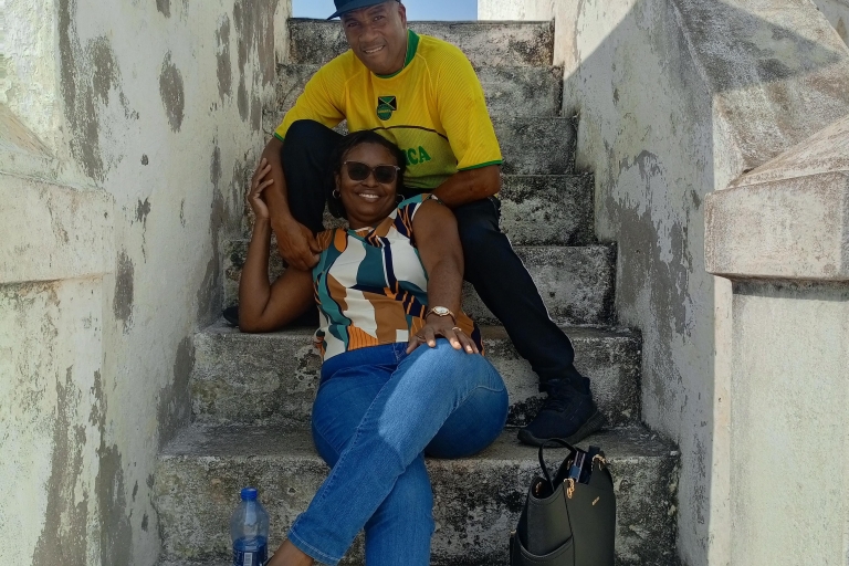 From Accra: Cape Coast and Elmina Castles Day Trip