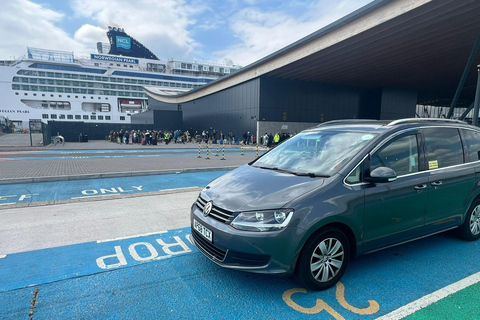 London to Southampton Port - Optional Via Stonehenge 4 Passengers MPV Vehicle