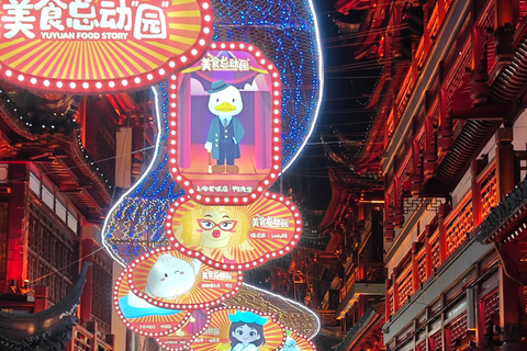 Shanghai Night Tour: Old Town, Local Dinner & Rooftop Bar