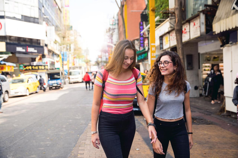 Taipei: Private Photoshoot at Iconic Landmarks Premium: 50 photos | 60 mins