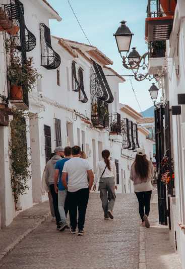 Villajoyosa Travel Guide 2023 - Things to Do, What To Eat & Tips
