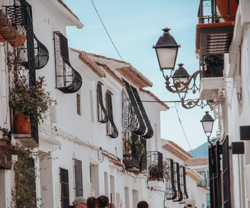 Tour de día completo a Altea, Benidorm y Villajoyosa desde Valencia