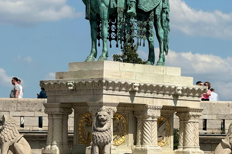 Buda Castle Hill Tour: Fisherman’s Bastion & Matthias Church Buda Castle Hill Tour German