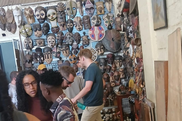 Nairobi: City Walking Tour with Rooftop View