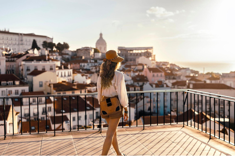 Lisbona: tour storico della città vecchia in Tuk Tuk.Giro guidato in tuk tuk di un'ora