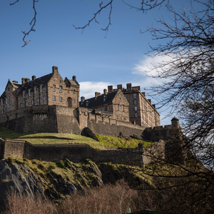 Edinburgh Castle & Royal Mile Walking Tour - Ticket Included