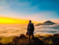 Randonnée de Bali, Mount Batur Sunrise avec des visites naturelles de printemps chaude - Housity