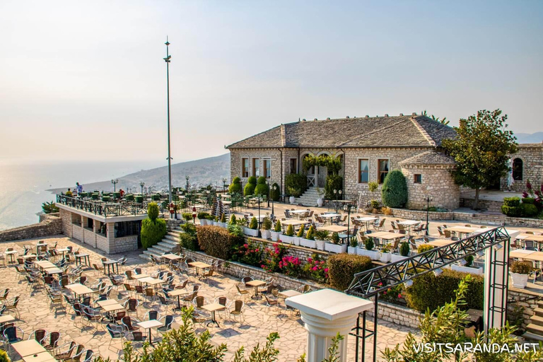 Från Tirana/Durres: Till Saranda/Ksamil/Blue Eye, upphämtning från hotellResa till Saranda