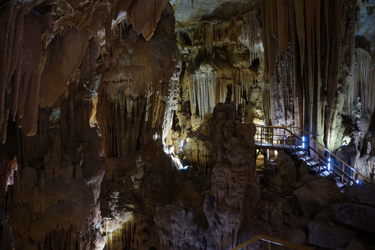 VISITE À LA GROTTE DE PHONG NHA 1 JOURNÉE EN GROUPE AU DÉPART DE HUE