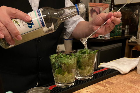 Retro Yokohama Bar Hopping 101 Tour w Noge_3 godz.Retro Yokohama Bar Hopping 101 dla początkujących w Noge