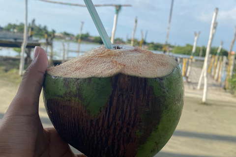 Almoço típico na praia, passeio pelos manguezais e pesca com os nativos