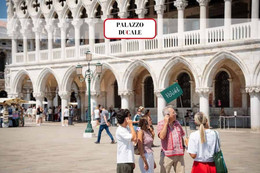 Venedig: Premium-Führung™ Dogenpalast & Seufzerbrücke. Foto: GetYourGuide Venedig: Premium-Führung™ Dogenpalast & Seufzerbrücke. Foto: GetYourGuide