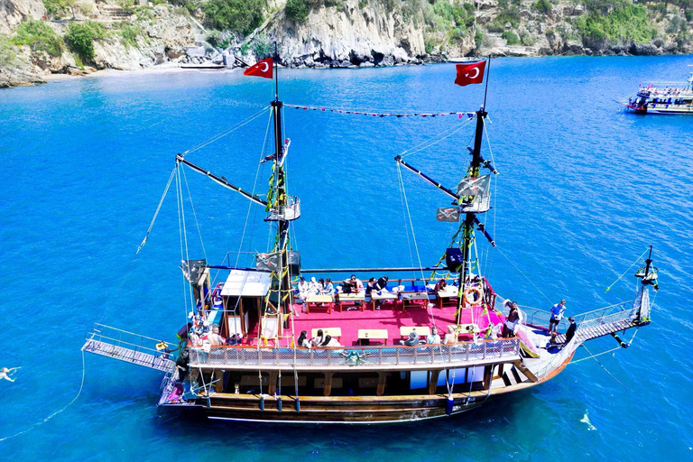 Antalya: Düden Waterfalls Boat Trip with Lunch & Drinks Snecic Boat Tour / with Hotel Transfer