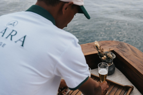 Day Trip To Komodo By Luxury Boat, Sunset & Flying Foxes
