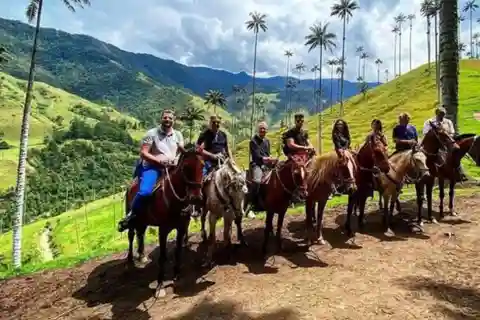 Salento, Cócora + Passeios a cavalo de Pereira ou Armênia