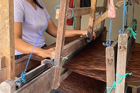 Sidemen: Authentic Weaving Workshop with Photoshoot