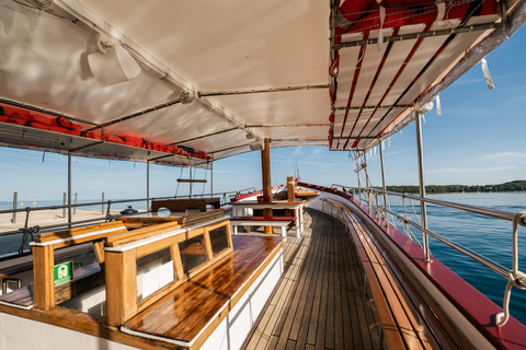 Rovinj: Red Island & Lim Fjord boat tour with BBQ & Swimming