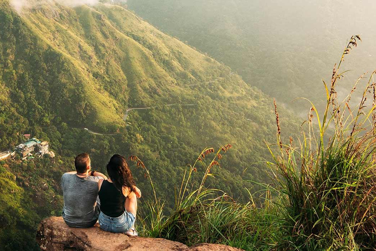 Sri Lanka:9-Day Romantic Trains, Safaris & Beaches Getaway