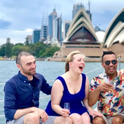 Sydney: Harbour Highlights & Aussie Bites Catamaran Cruise