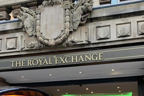 Manchester: Private Iconic Taxi Tour with Local Guide Mike