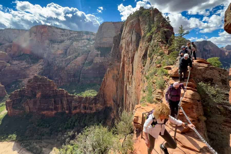 Zion-Nationalpark: Geführte Wanderung zum Angels Landing mit Genehmigung. Foto: GetYourGuide Zion-Nationalpark: Geführte Wanderung zum Angels Landing mit Genehmigung. Foto: GetYourGuide