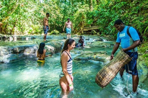 Ocho Rios Triple Play : Quad, équitation et trou bleu