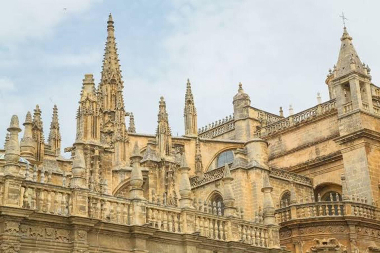 Seville: Cathedral & Giralda Entry Ticket with Audio Guide