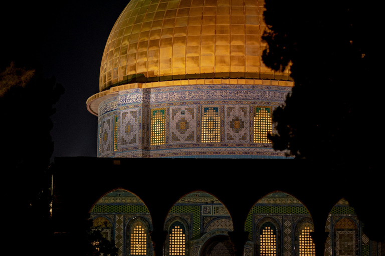 Jerusalem After Dark: Old City Sunset Walking Tour & Wine