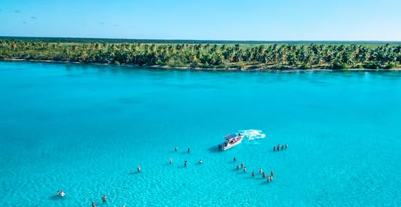La Romana: Saona Crusoe VIP for Cruise Passengers