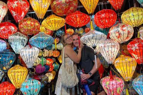 Descubre la ciudad antigua de Hoi An por la nocheDescubre Hoi An de noche