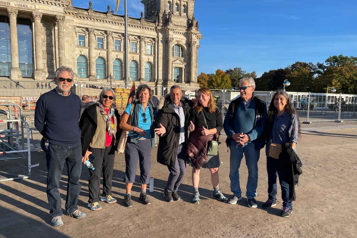 柏林：本地私人徒步游

- 柏林私人导览，深度体验城市魅力
- 与本地人同行，发现柏林隐藏之美
- 柏林城市漫步：本地向导带你探索
- 本地专家陪同，走进柏林的另一面 
- 柏林私人徒步之旅：近距离感受城市风采

这些标题旨在通过强调个性化和当地导游的独特体验，吸引计划前往柏林的旅客，帮助他们更深入地了解这座城市的魅力。