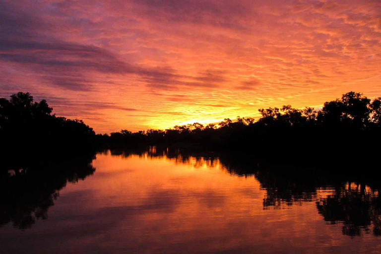 Longreach: Sunset Paddlewheeler Cruise, Show and Dinner