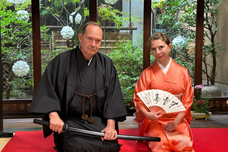 Kioto: Tradycyjna wycieczka po mieście, kimono i ceremonia parzenia herbatyKioto: tradycyjna wycieczka po kamienicy, kimono i ceremonia parzenia herbaty