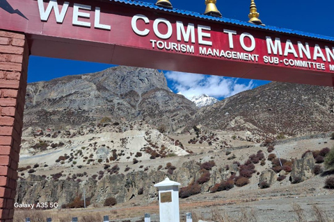 Manang Tilicho Lake 6-Night 7-days Trek and Jeep Tour