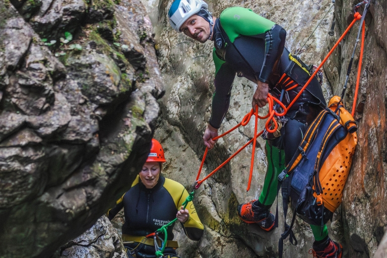 Starzlachklamm Allgäu: Canyoning für AbenteurerBlaichach: Starzlachklamm Geführtes Canyoneering Abenteuer