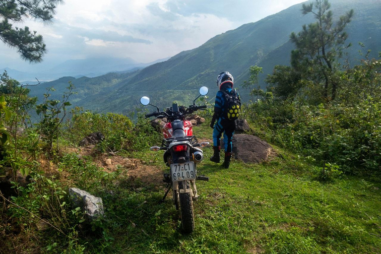 De Hue à Hoi An en moto par le col de Hai Van (ou vice versa)De Da Nang ou Hoi An à Hue (aller simple)