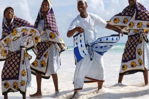 Pemba: Kryddnejlika-plantage och swahili-dansshowPemba: Rundtur på kryddnejlikaplantage och swahili-dansshow