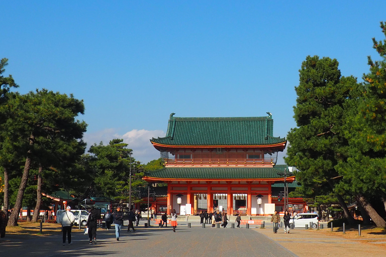 E-Bike Tour in Kyoto with Asuka, Japanese graduate student