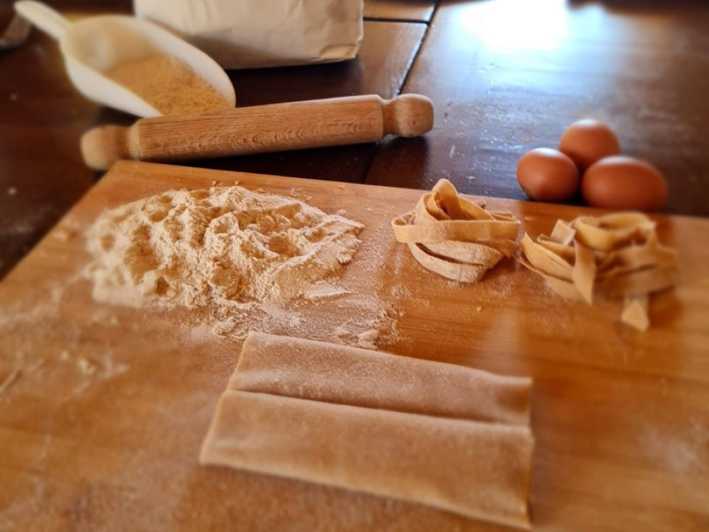Arezzo : cours de cuisine sur les pâtes et le tiramisù dans une ferme toscane biologique