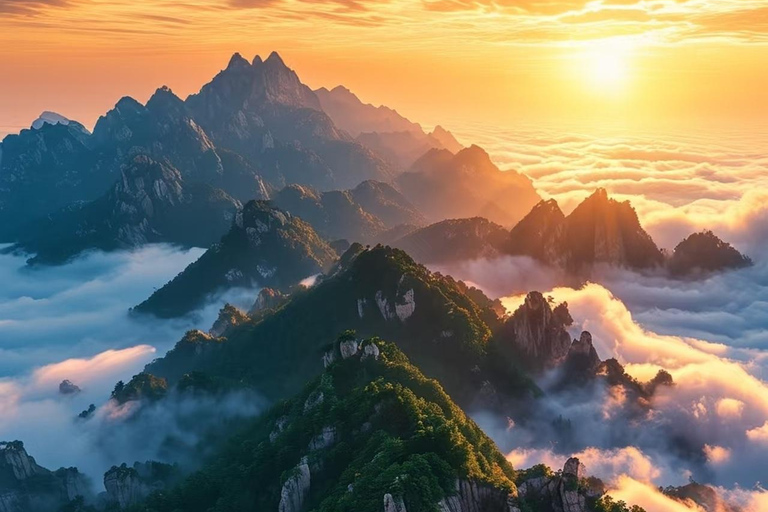 Shandong Mount Tai: Hongmen Gate Hiking Pass