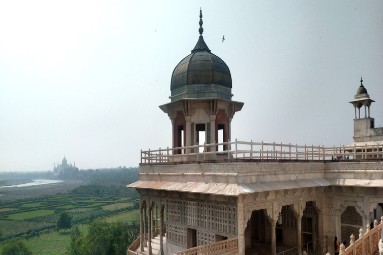 Au départ de Delhi : Circuit privé de luxe de 5 jours dans le Triangle d'OrCircuit avec hébergement dans un hôtel 4 étoiles, voiture Ac, guide touristique