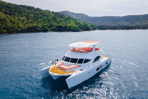 Pattaya: Private Luxury Catamaran Island Discoveries
