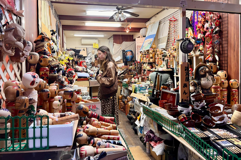 Tokyo: Calm and Cultural Stroll Through Historic Areas