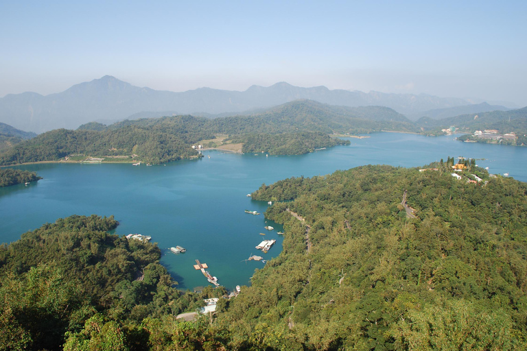 From Taipei: Private 3-Day Tour to Sun Moon Lake and Alishan Premium Hotels | Solo Traveler