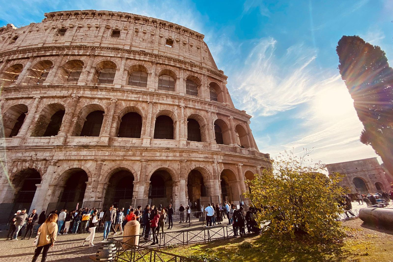 Rome: Colosseum Arena, Romeins Forum & Palatijnse Heuvel TourTour in het Engels met arena, Forum Romanum en Palatijn