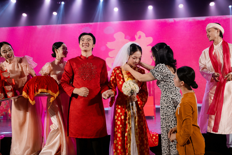 Da Nang: Heritage Show & Mi Quang Show with Noodle Tasting From Hoi An: Heritage Show & Hotel Transfer